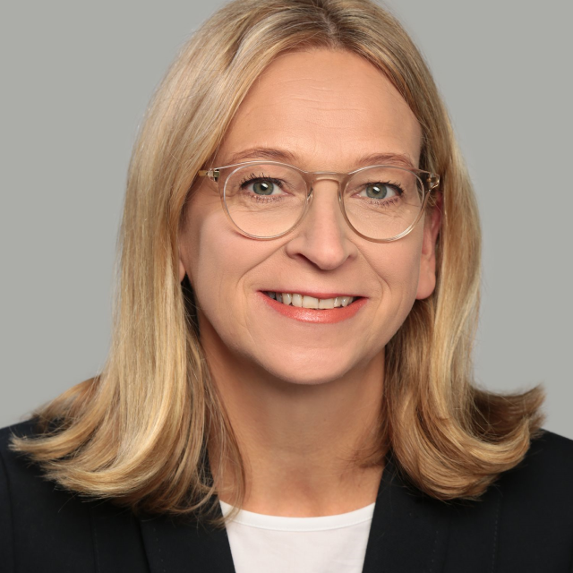 Dr. Annegret Bendiek